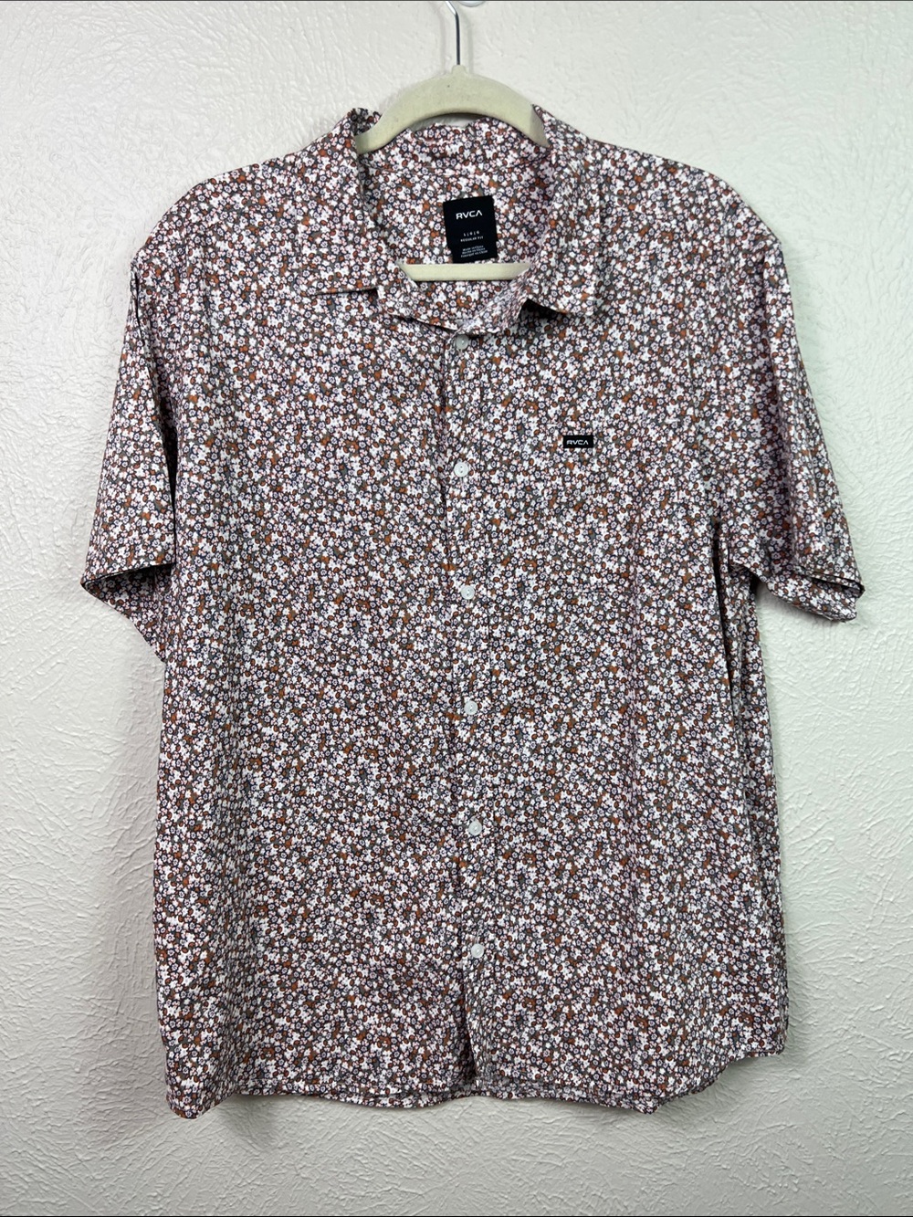 RVCA Allover Floral Print Short Sleeve Button Front Regular Fit Shirt Large